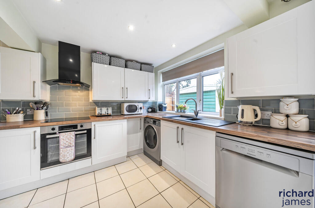 cf871b63fc60493f84387e955cb412c4