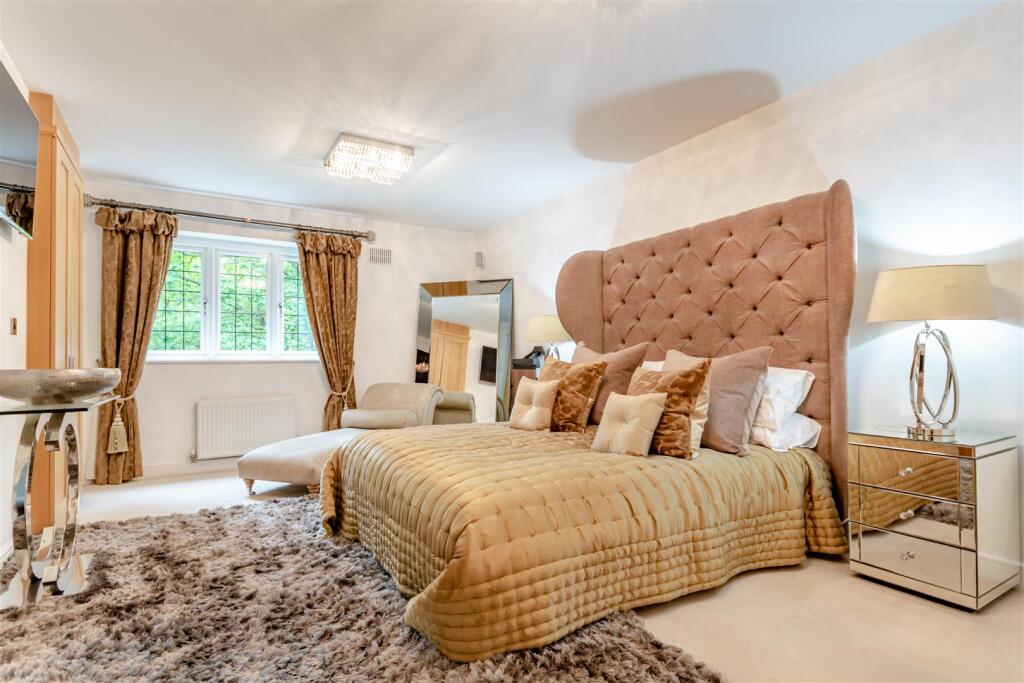 8557201-interior21.jpg