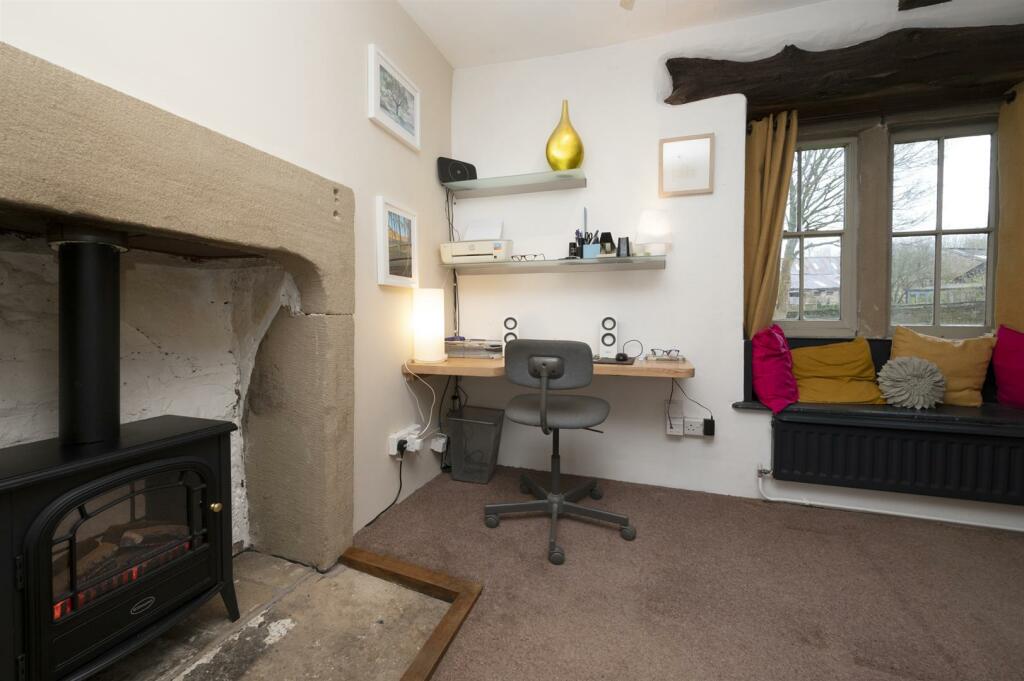 Bedroom Two - desk and window seat.jpg