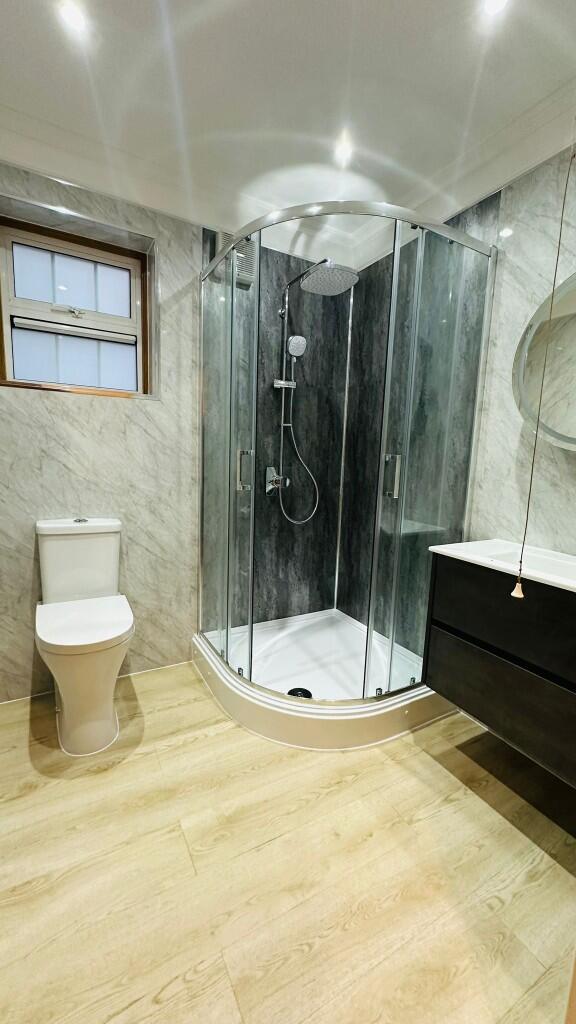 Bathroom / WC
