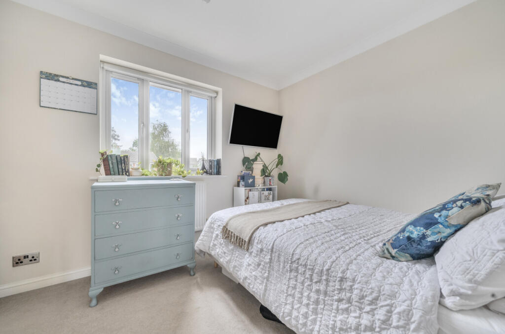 1343093-7-68a44a6...