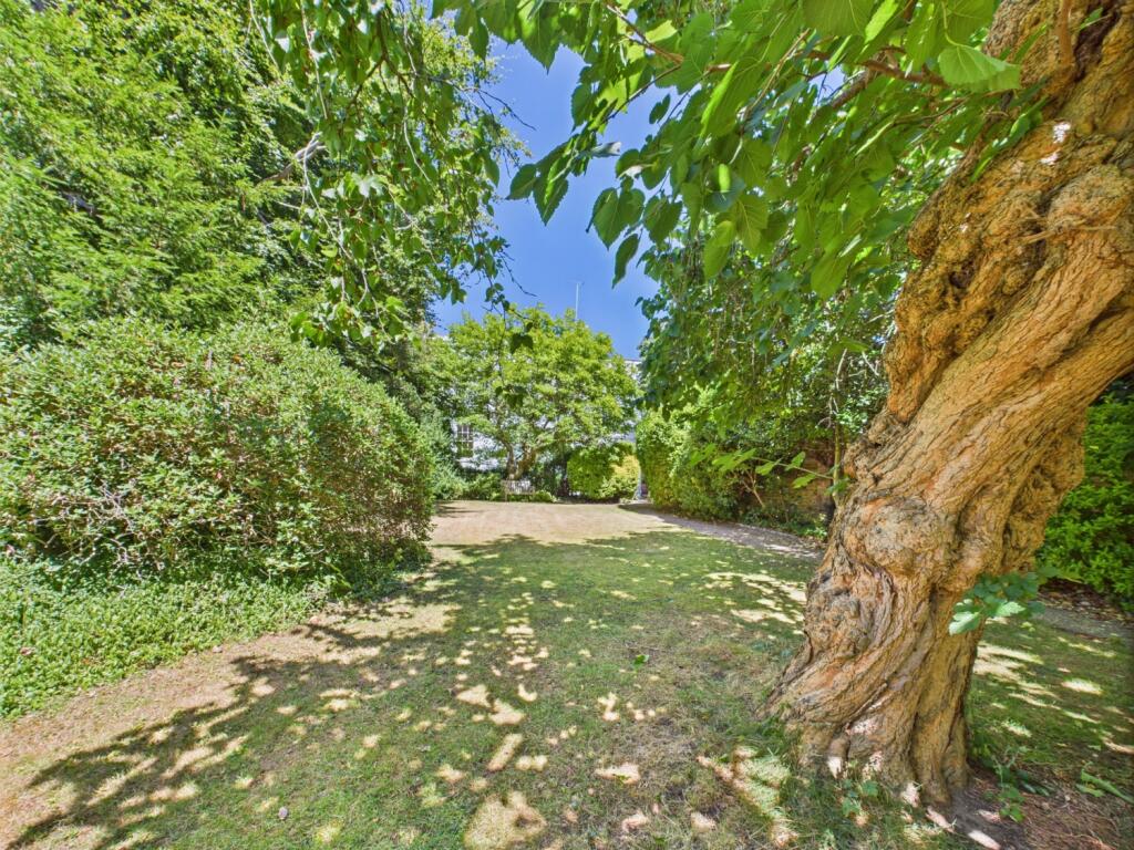 CAM01740G0-PR0419-STILL016