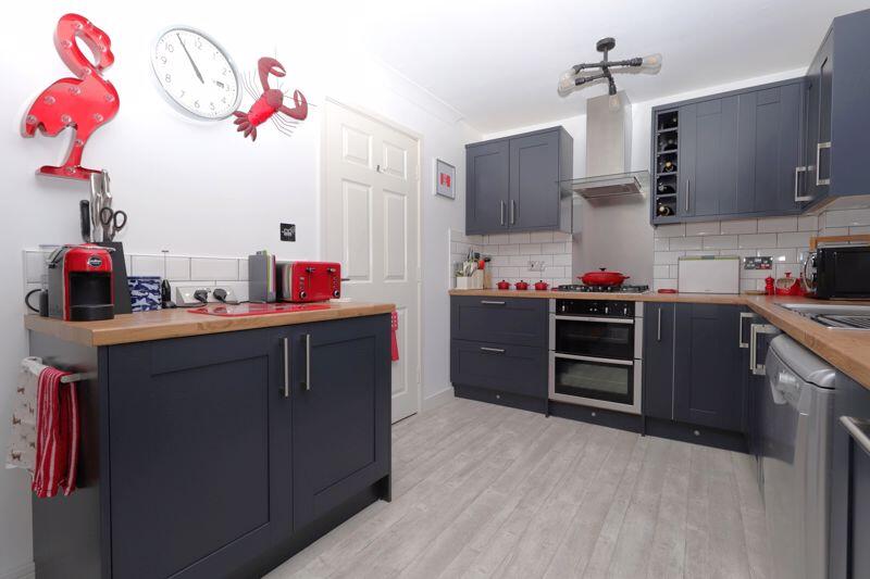 Dining Kitchen (First Floor)