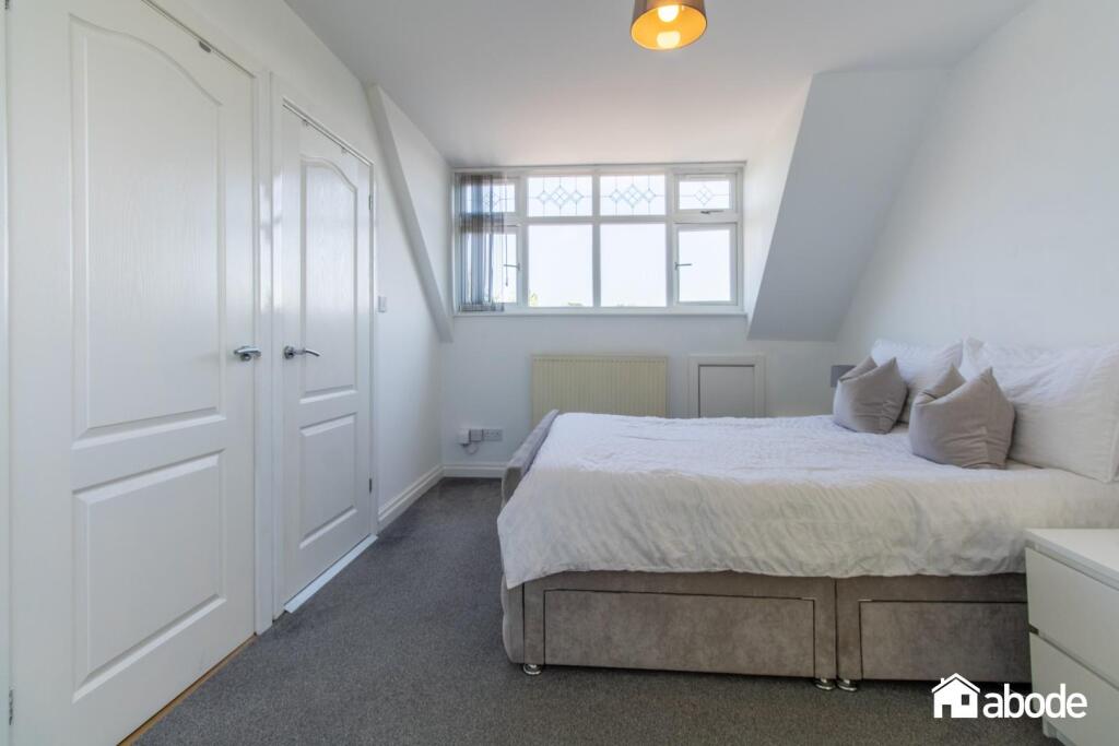 6 Chellow Dene 2.jpg