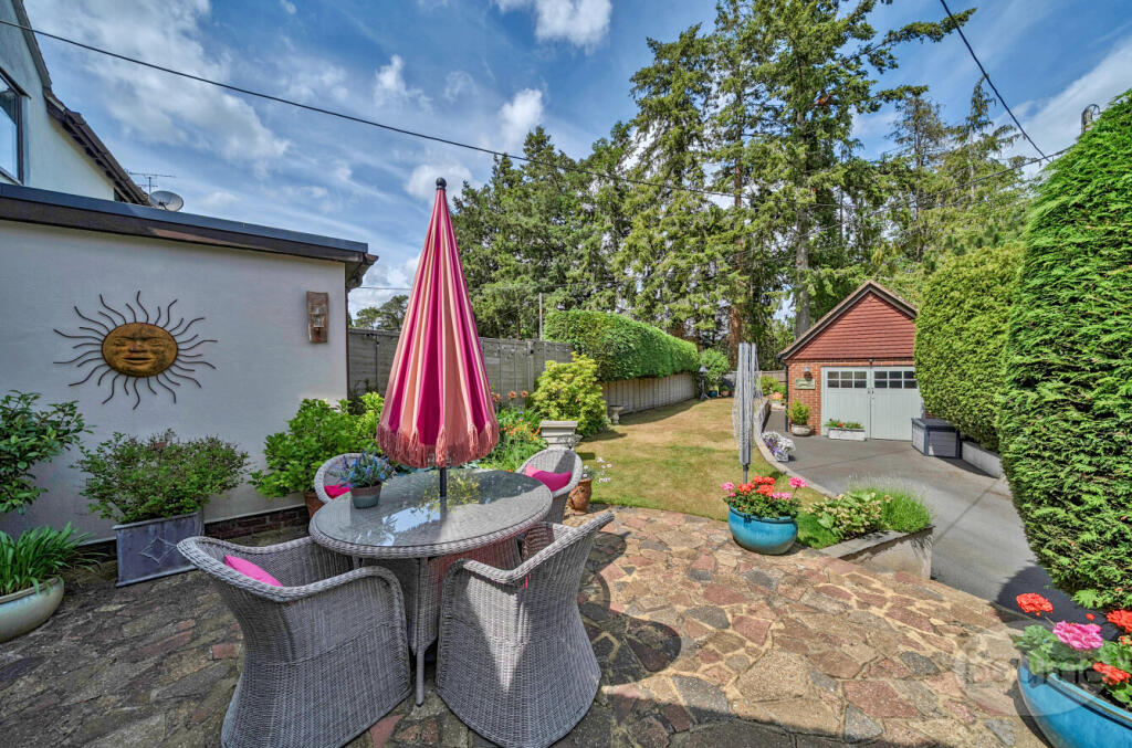 9276a809-b940-494...