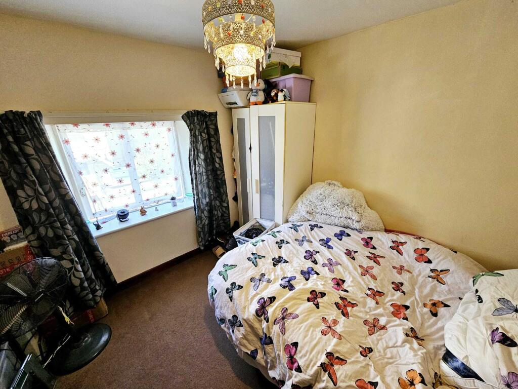 9b12e1fb-3c43-4b8a-8138-cd619f25f905