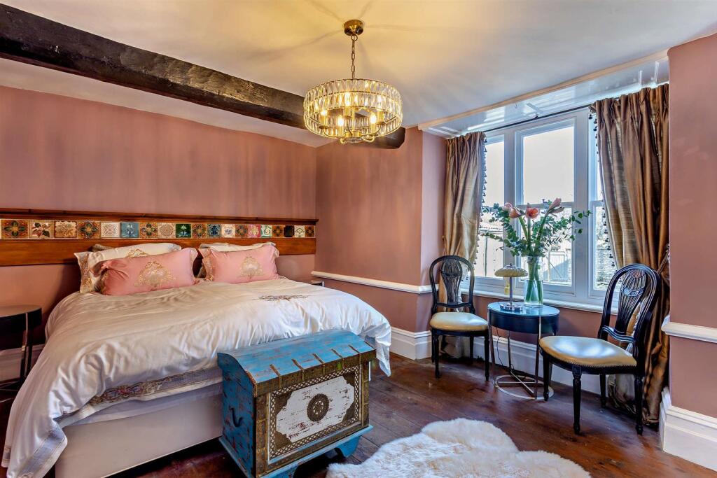 8638860-interior10-800.jpg