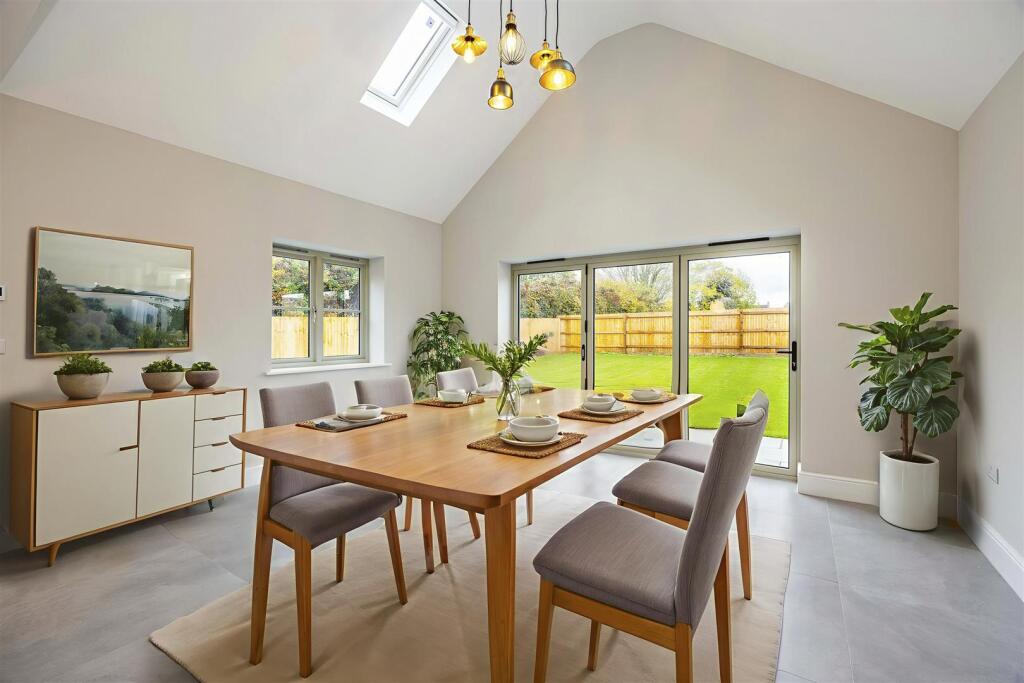 1SunnyfieldClose-129.jpg