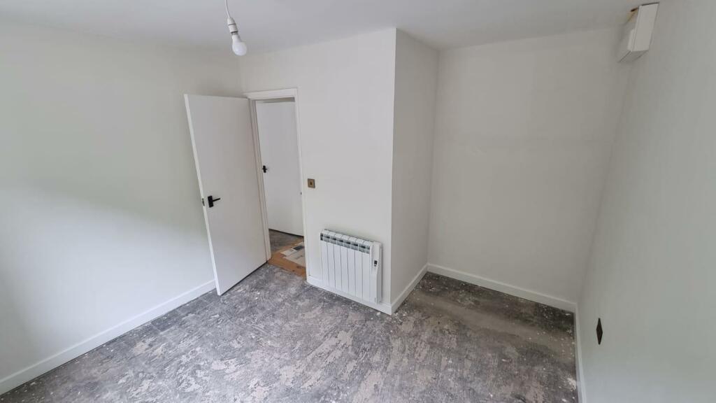 8HC Bedroom 2 1.jpeg