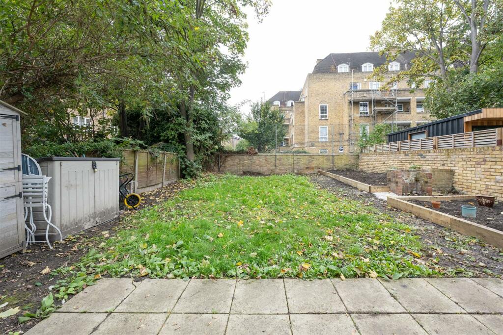 Ainsworth Road E9