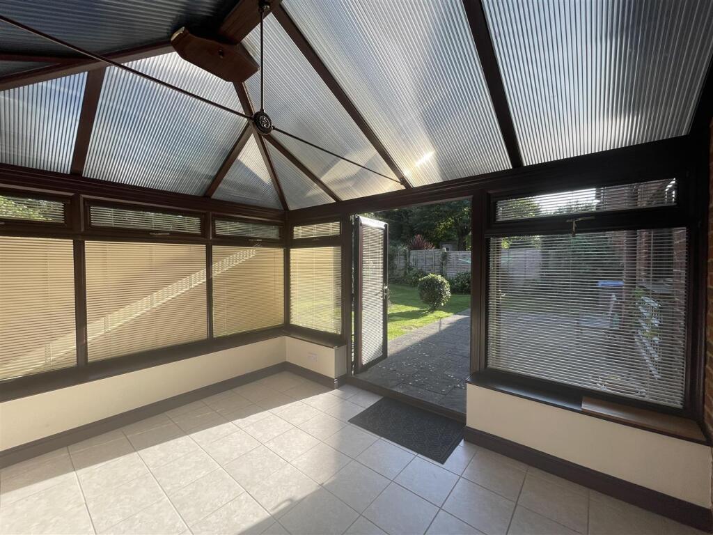 Conservatory 2.jpg