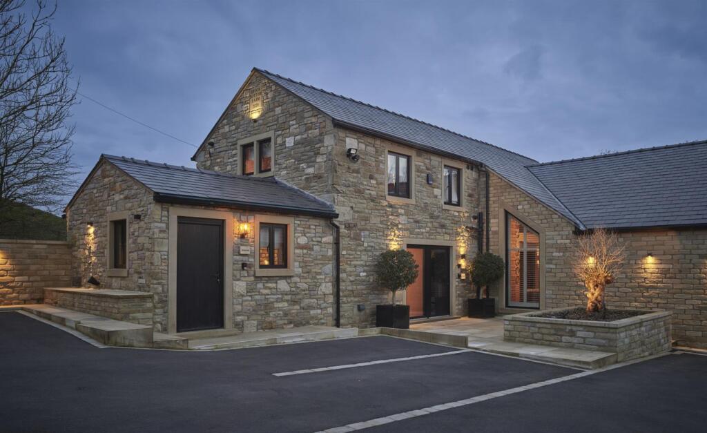 Apartment Entrance's