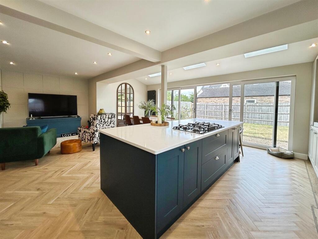 fc668d4a--40BE-AC96-7A3886BACB0E-55680-00002532226