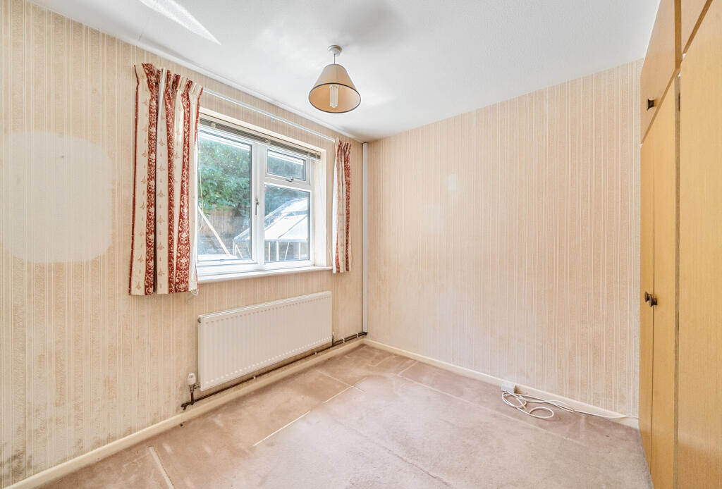 1323806-8-686e433...