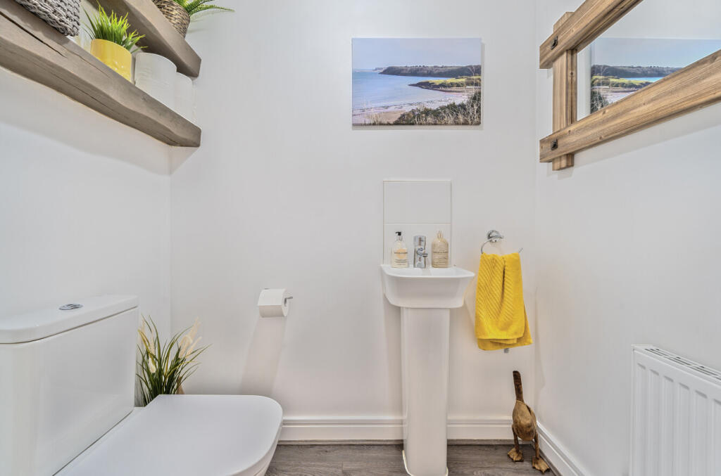 1300724-13-683db0...