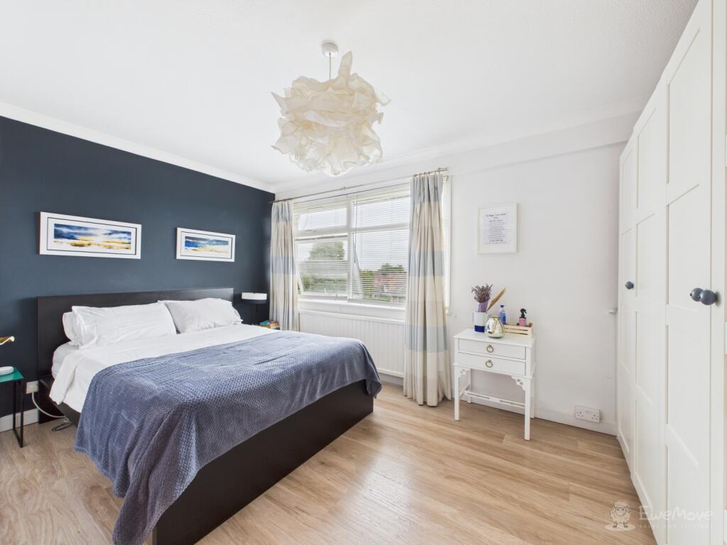 Principal Bedroom- Mark Stephens EweMove Newmarket