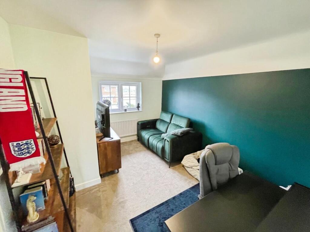 d0870cea--4AEF-B051-E5BBB3033462-35249-000004BE742