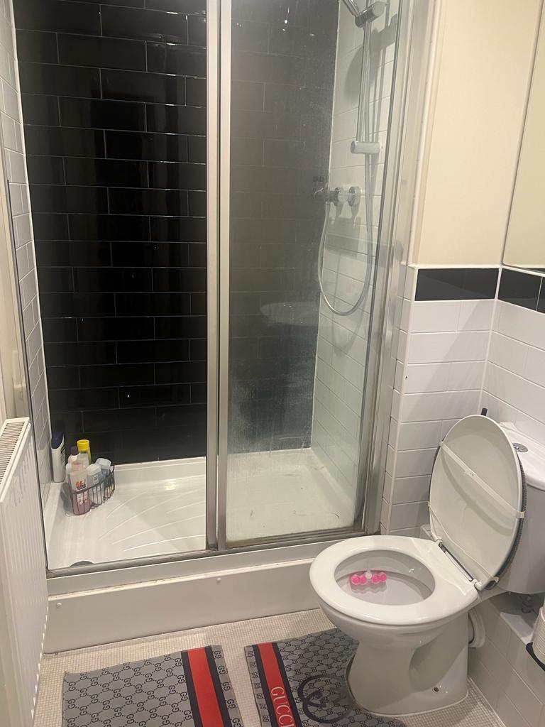 Shower Room.jpeg