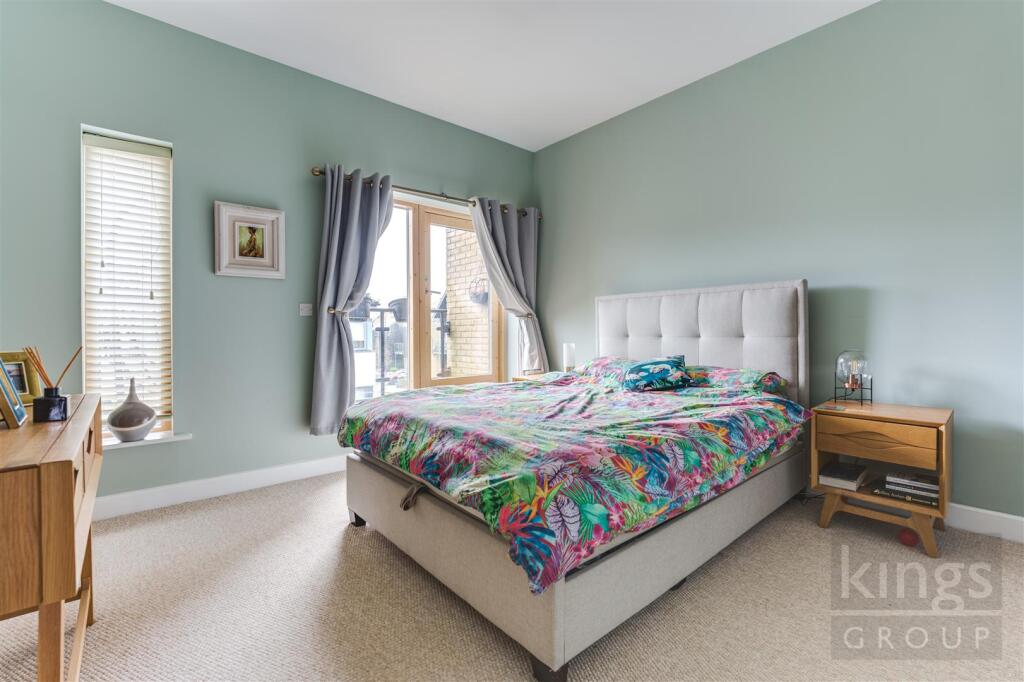 Bedroom .jpg