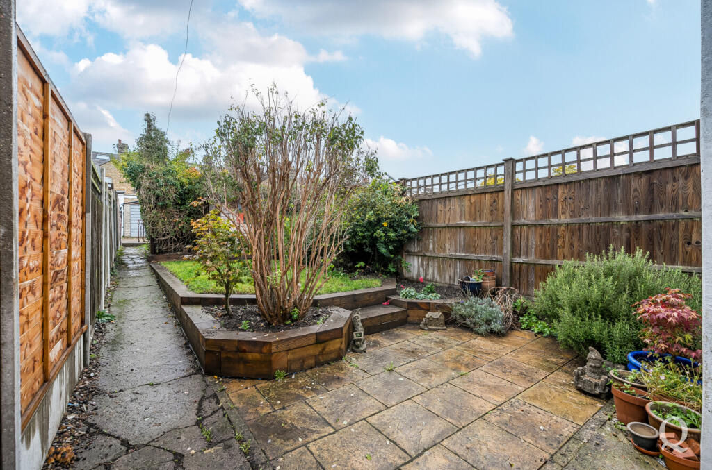 4e3324a7-b40d-46f...