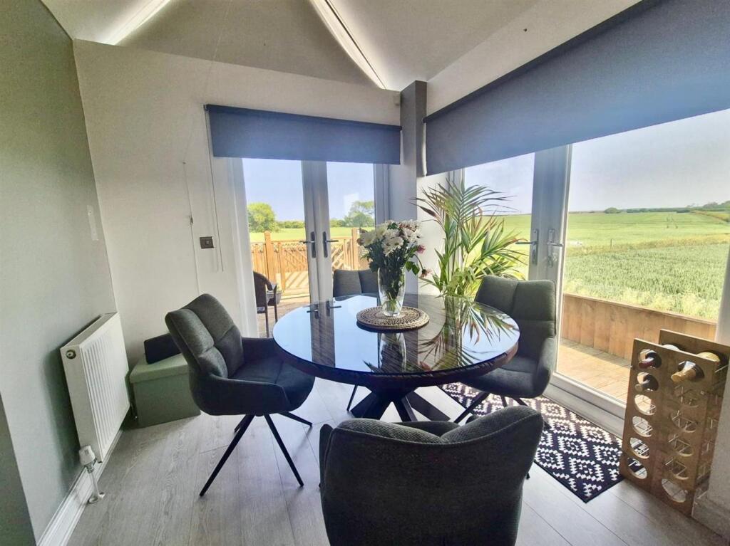 Open Plan Living/Kitchen/Diner