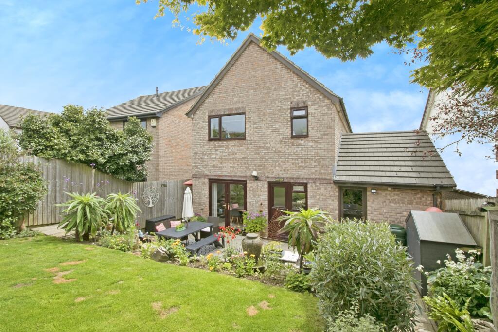 Rear Gardens