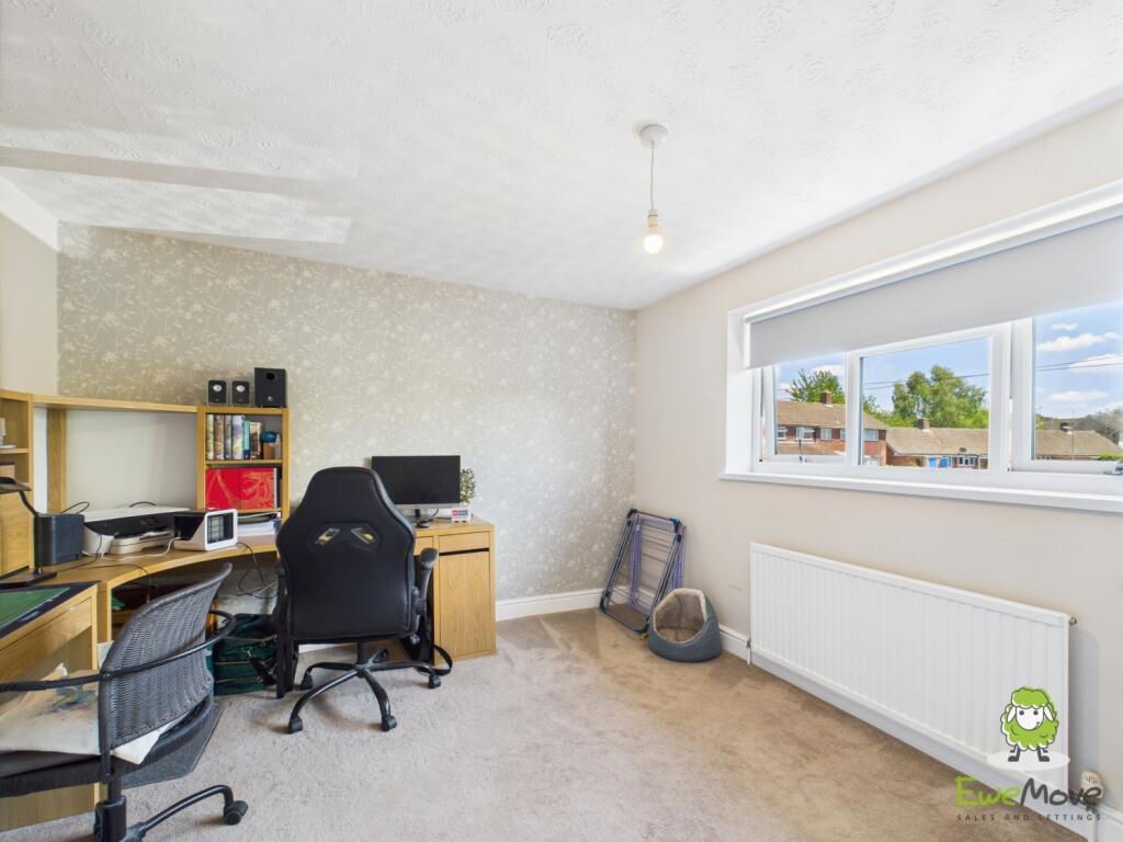 EweMove Estate Agents Basingstoke - Paddock Road 