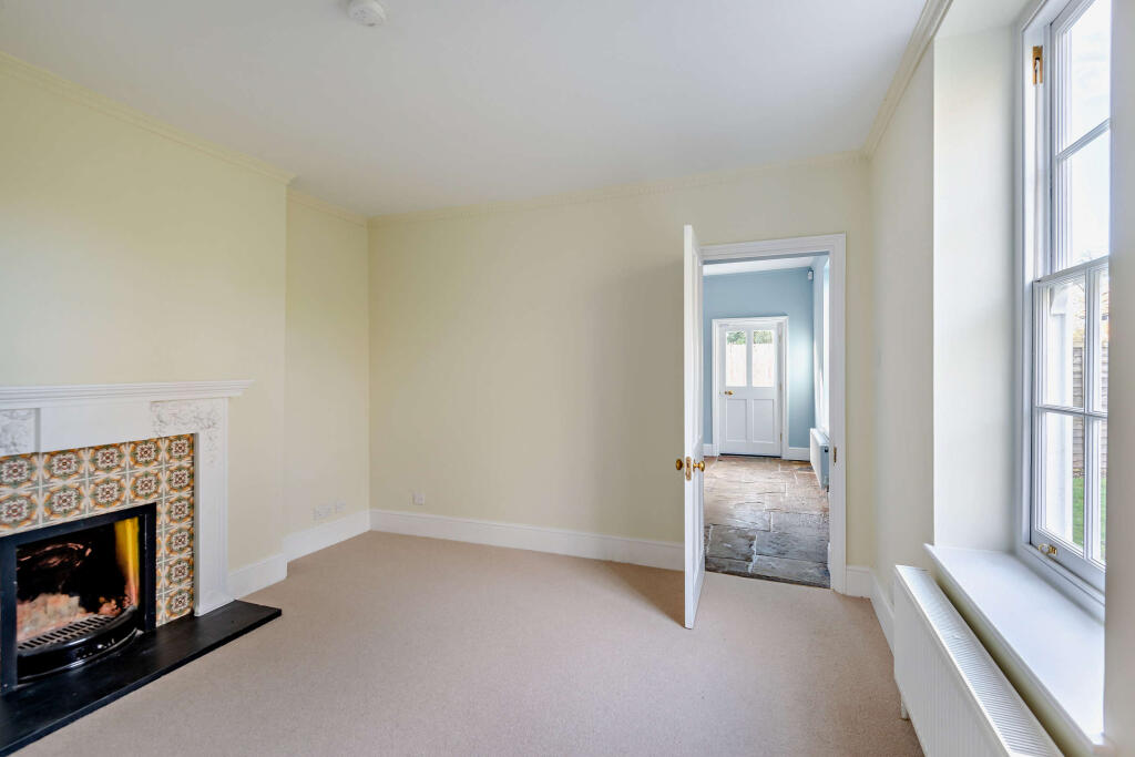 8629224interior05800