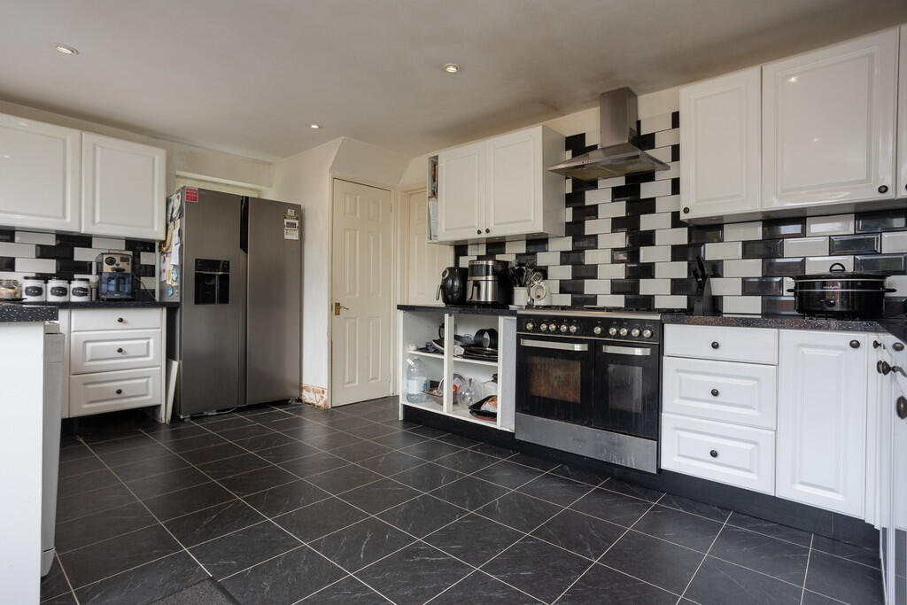 38 Fowler Ave - 0...