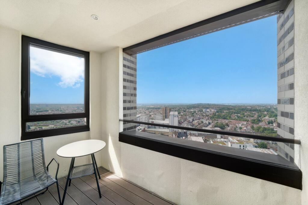 Balcony Example