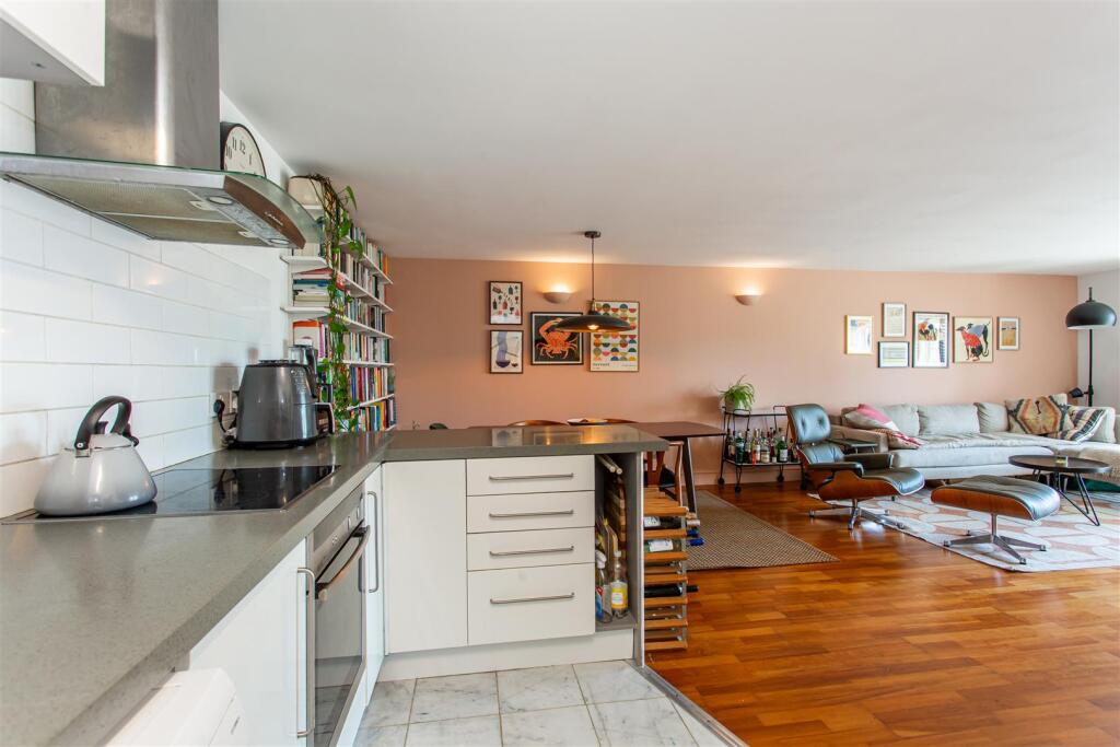 Open plan Kitchen/reception