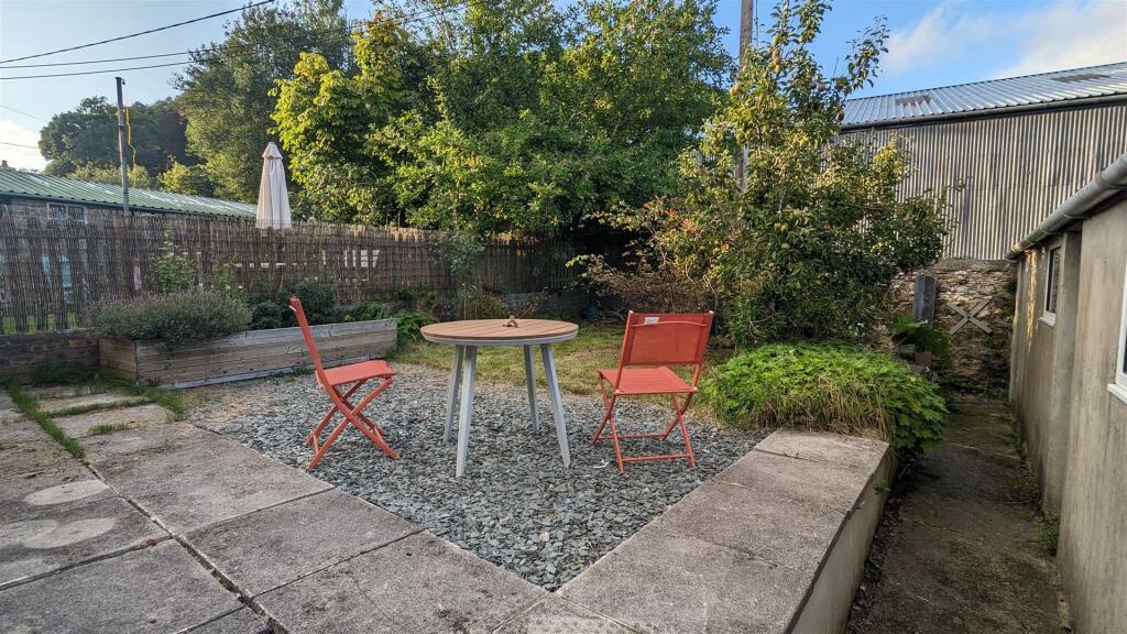 Rear Enclosed Garden