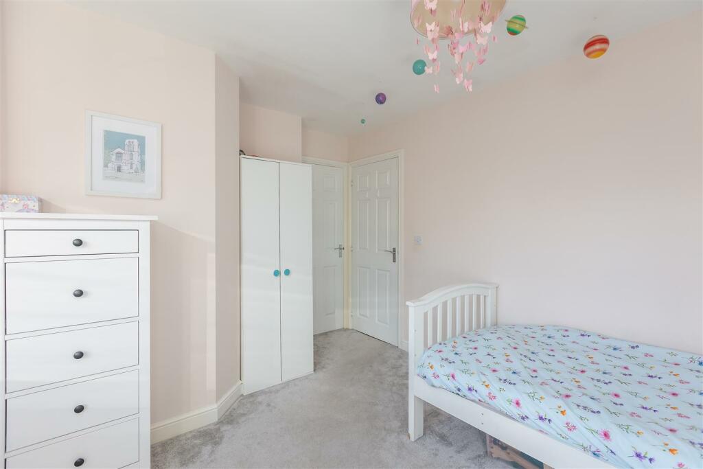 Westfield Road 17 Bedroom 2-2.jpg