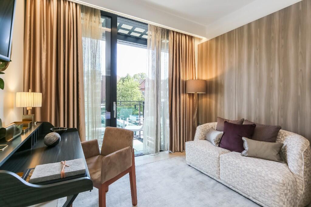 Standard Suite