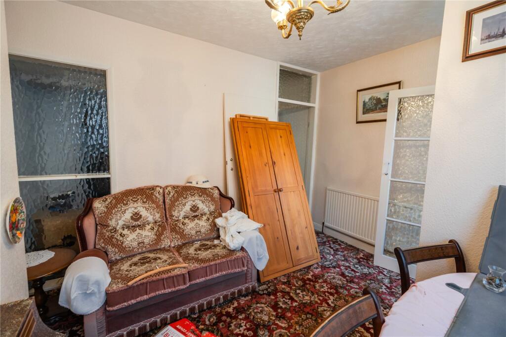 Living Room (2)