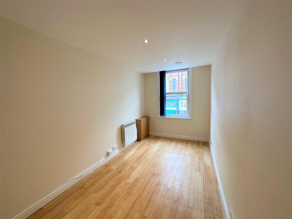 Bedroom 2.jpeg