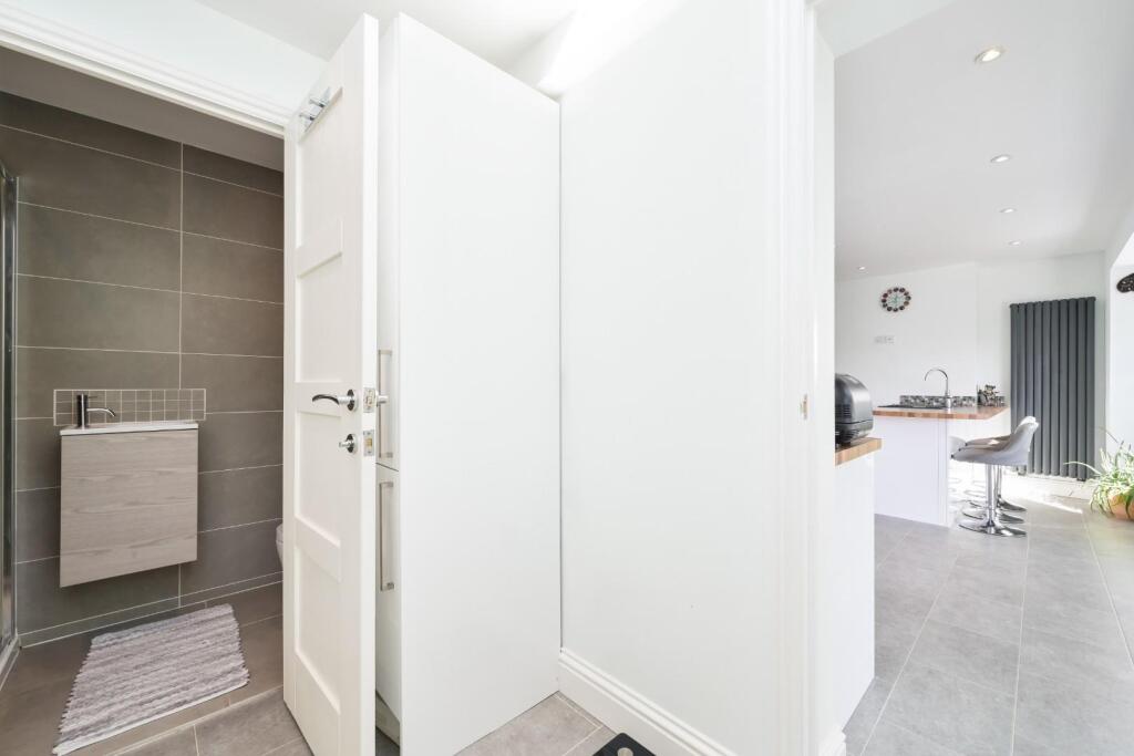 WALSINGHAM GARDENS (14).jpg