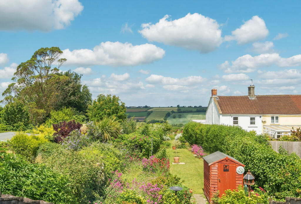 1302794-5-683da2f...