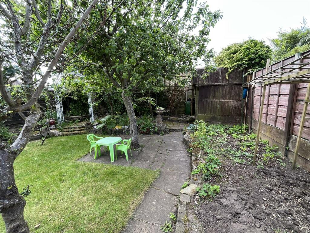 Gardens 3.jpg