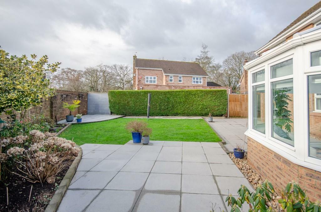 Rear garden pic 2.jpg