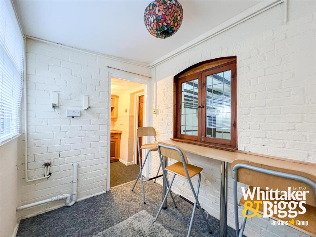 Breakfast Room / Utility