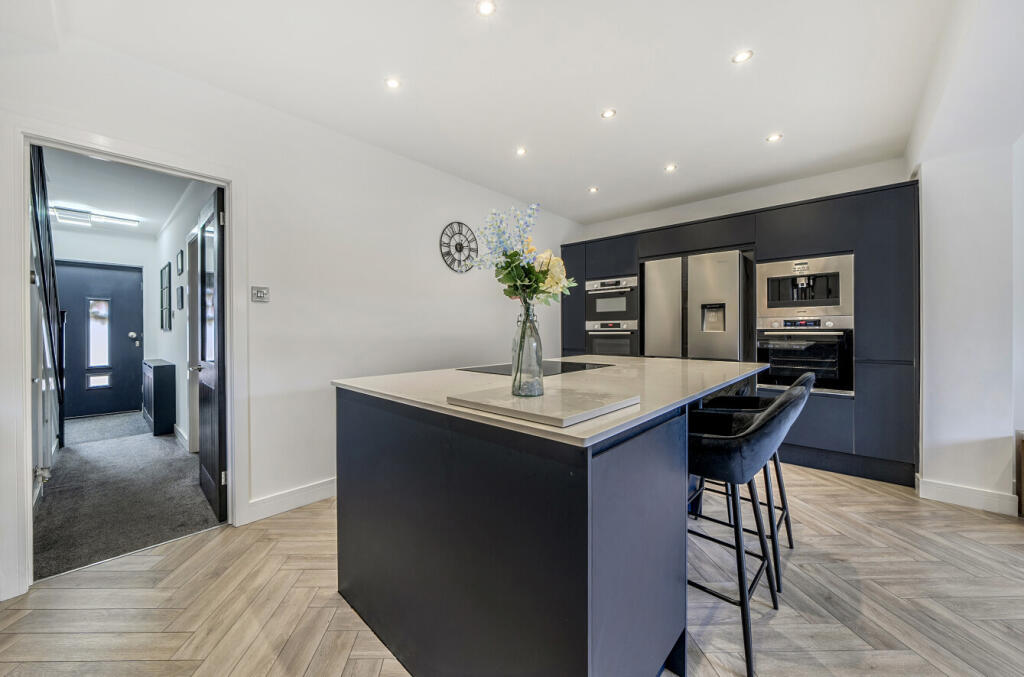 1383352-12-6929cf...