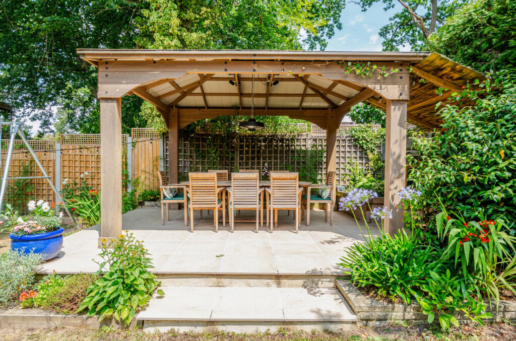 1323962-64-687530...