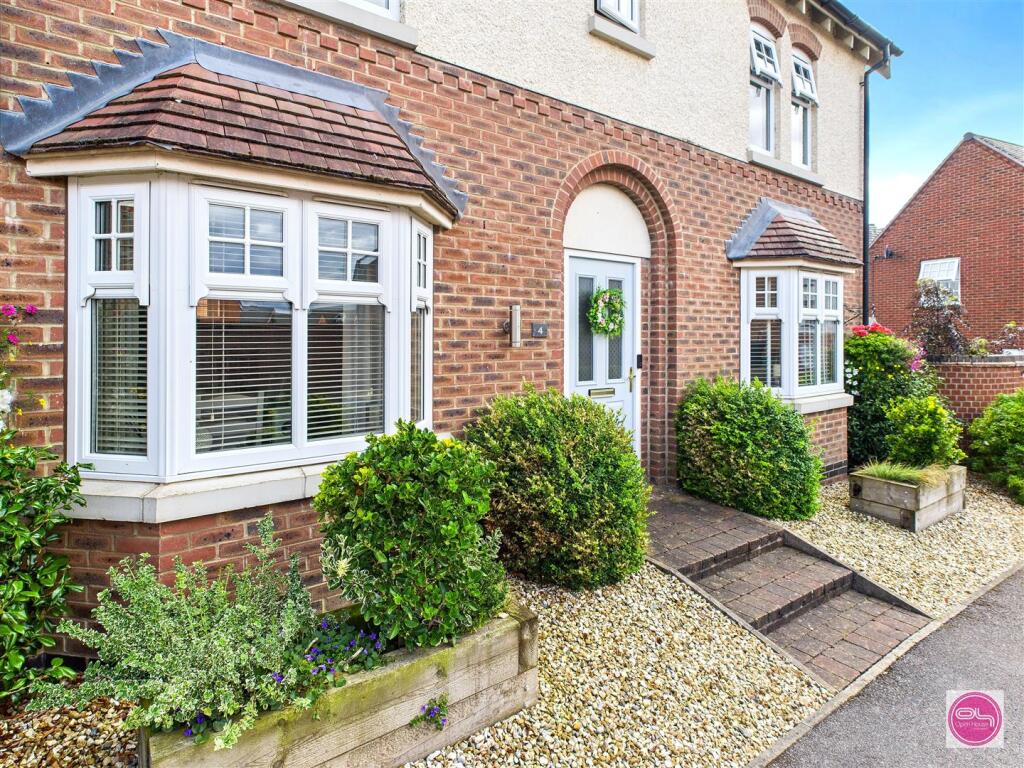 Henley Grove, Church Gresley (34).jpg