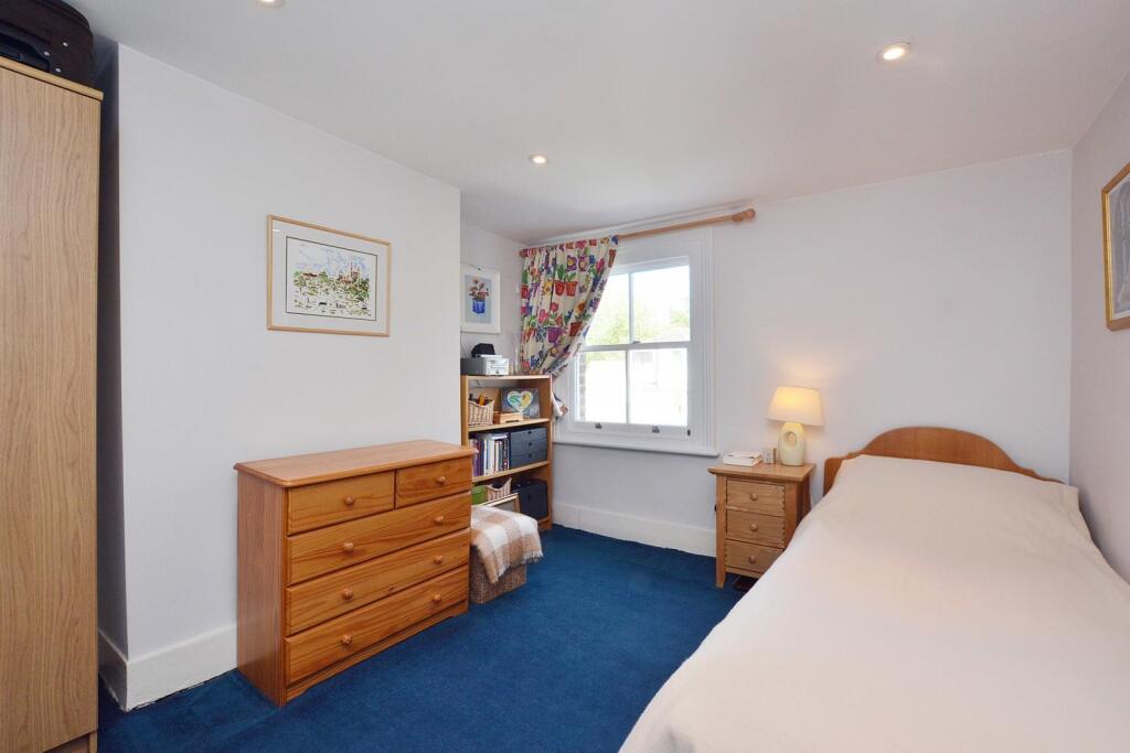 11' Second Floor Bedroom