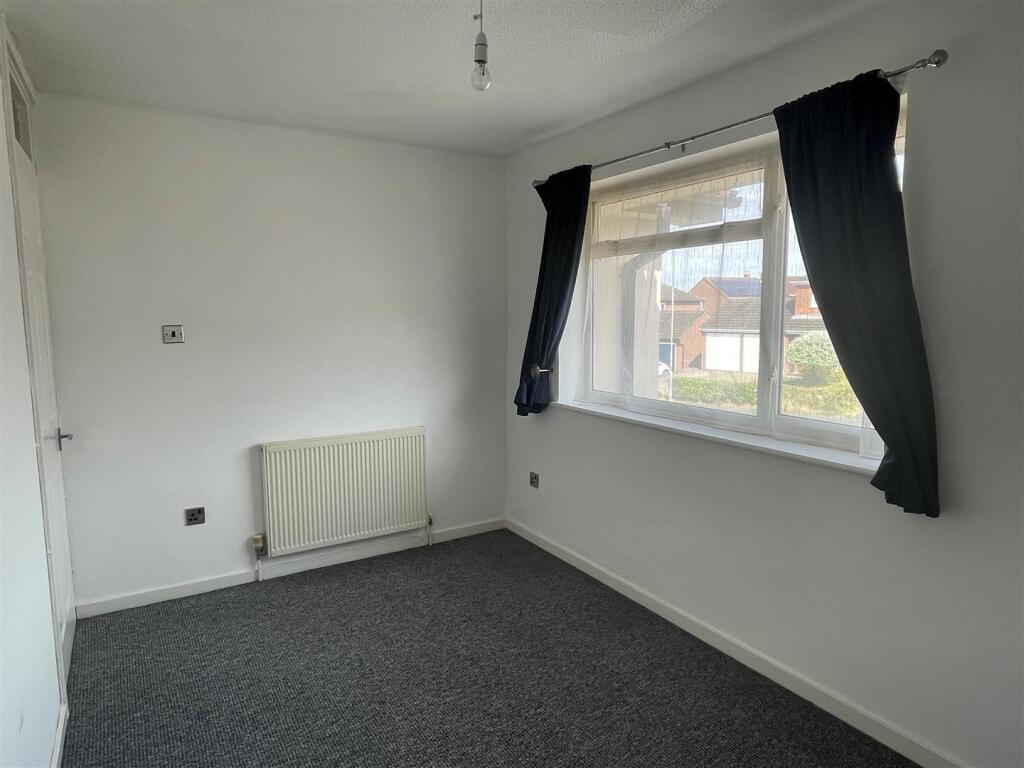 73 Christchurch Drive - Bed 1 (1).jpg