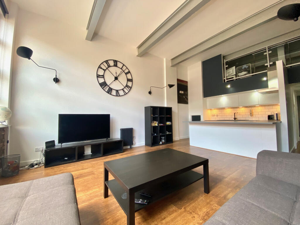Stunning New Hampton Lofts Apartment With Parking