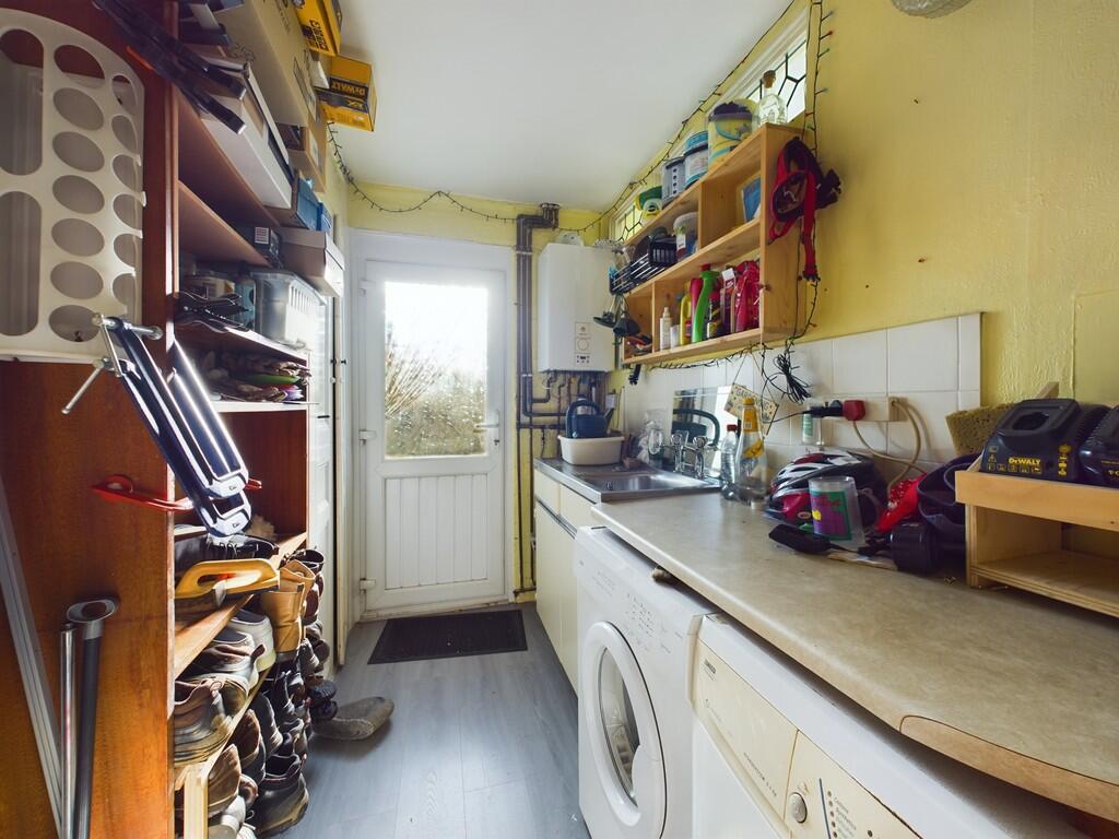 CAM03974G0-PR0090...