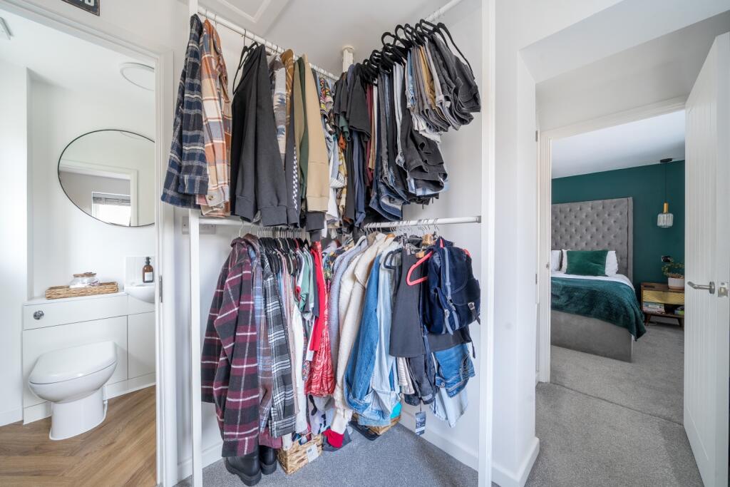 1389439-4-695d1d6096db1