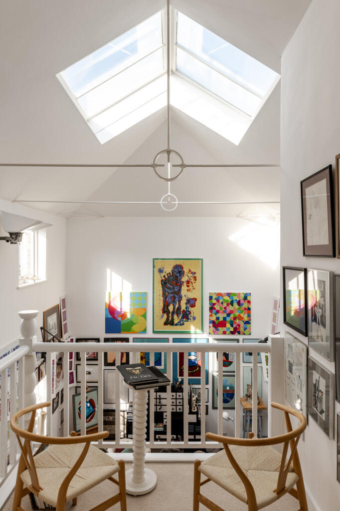264419 - INIGO_GEORGE ST-134.jpg